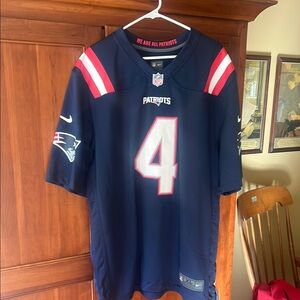 Nike Navy and Red Short Sleeve Tee